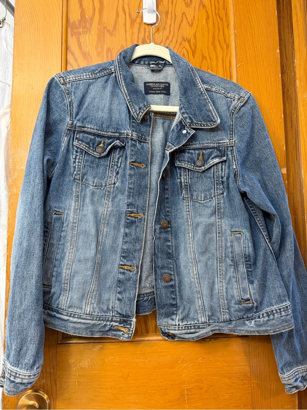 American Eagle Outfitters Classic Medium Wash Denim Jacket L
